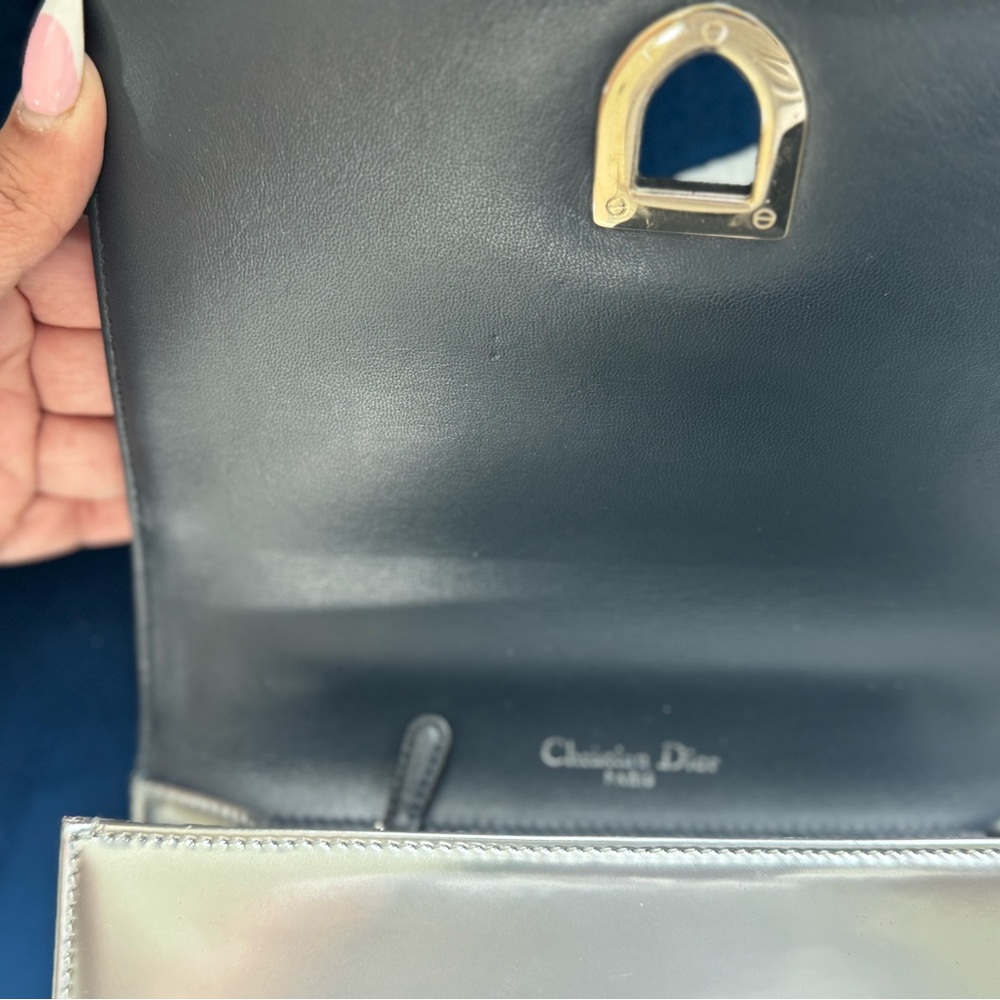 Dior Silver Crossbody Bag with Chevron Design - Picture 10 of 11